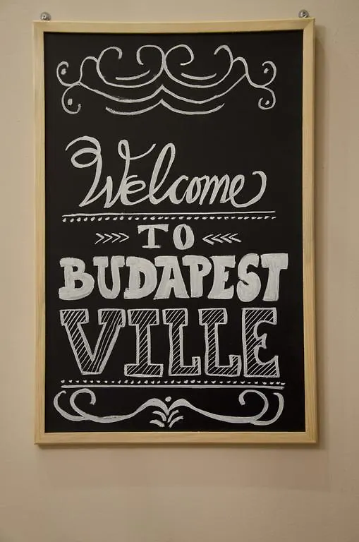 Budapest Ville Bed & Breakfast 3*,